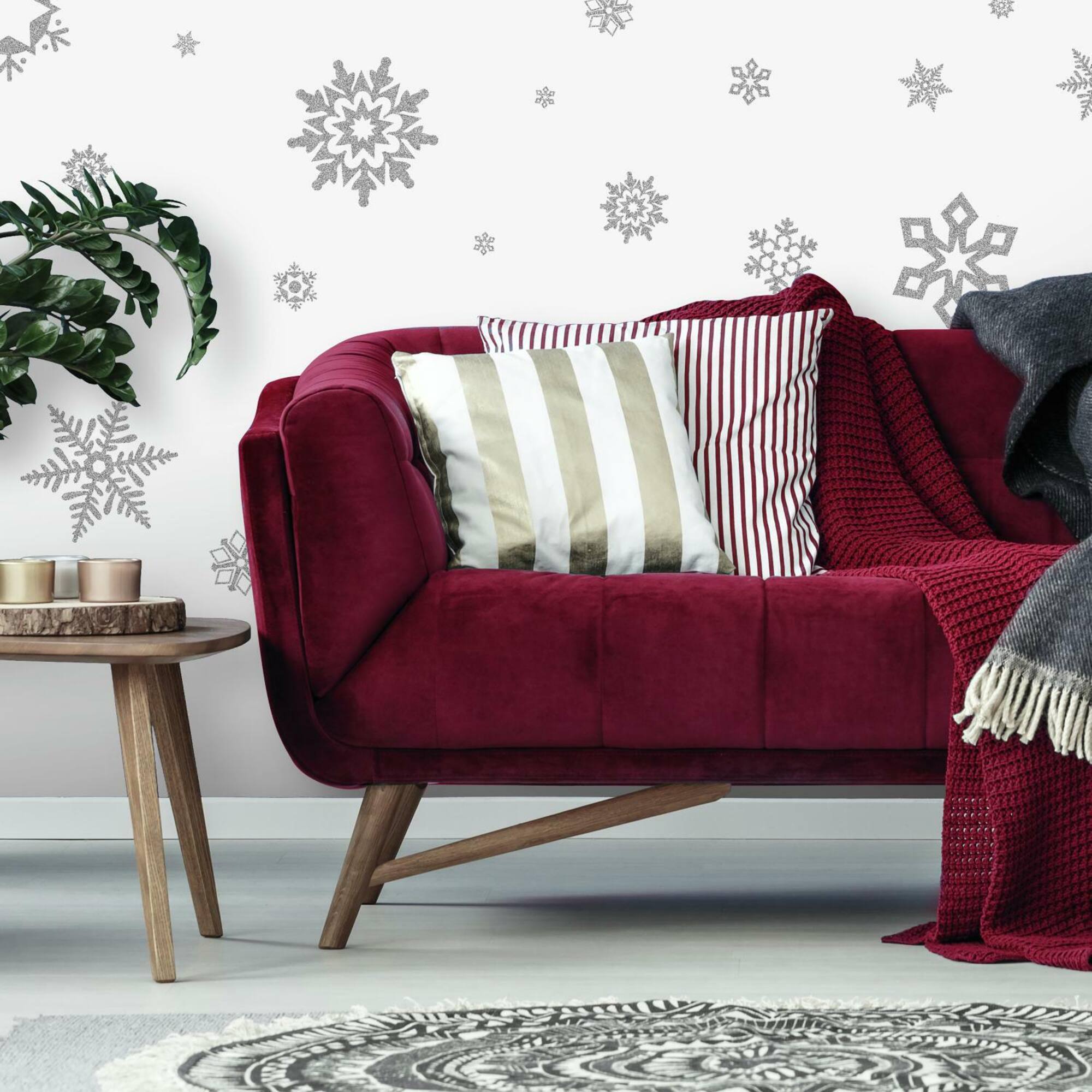 RoomMates Glitter Snowflakes Peel & Stick Wall Decals